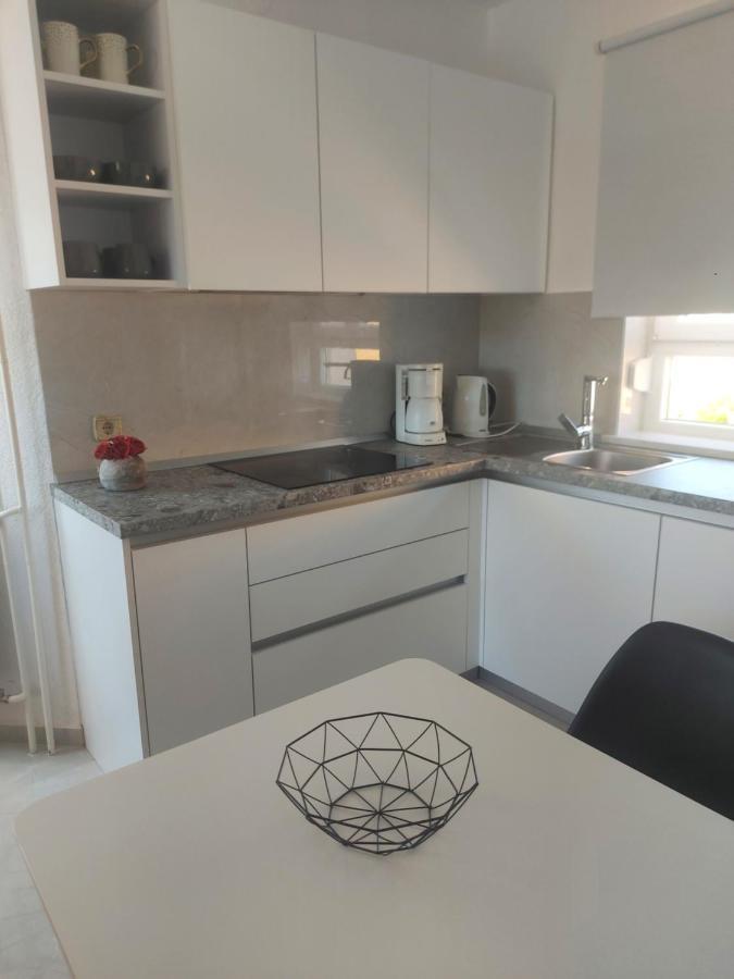 Apartments Fugosic Punat Buitenkant foto