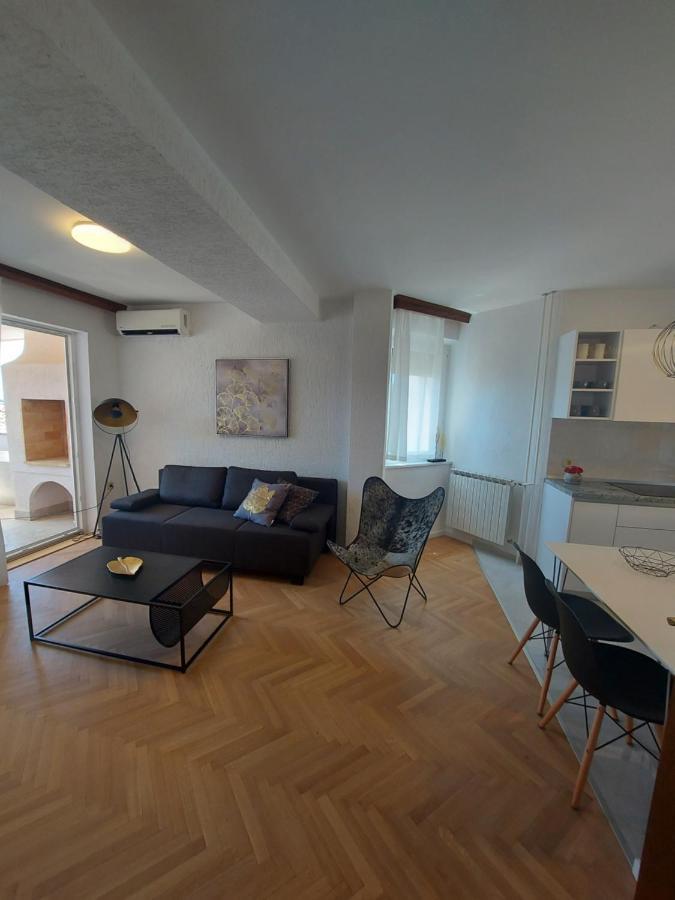 Apartments Fugosic Punat Buitenkant foto
