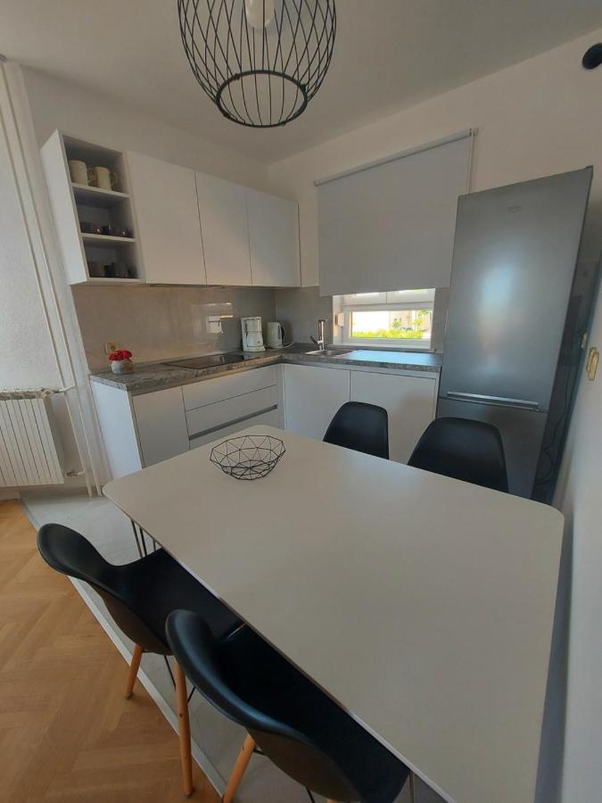 Apartments Fugosic Punat Buitenkant foto