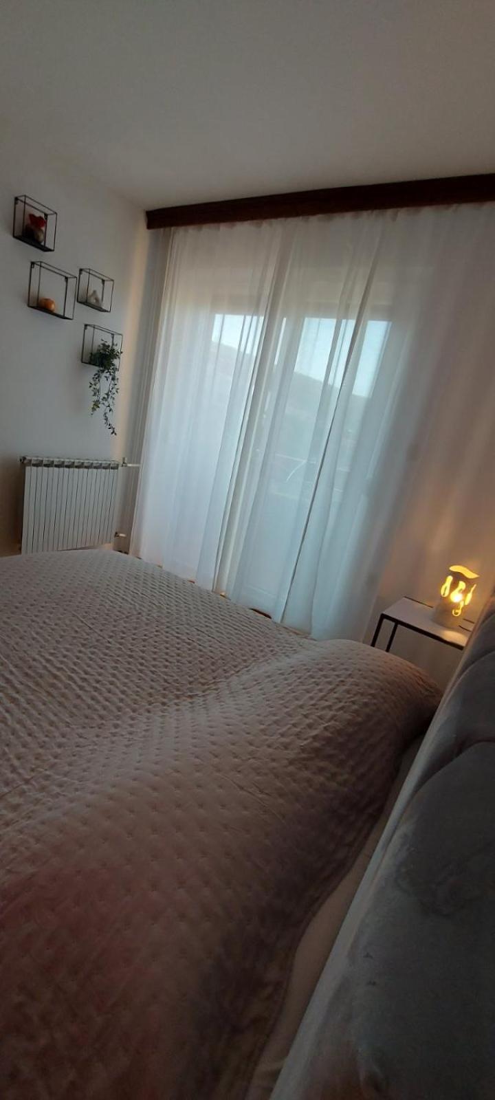 Apartments Fugosic Punat Buitenkant foto